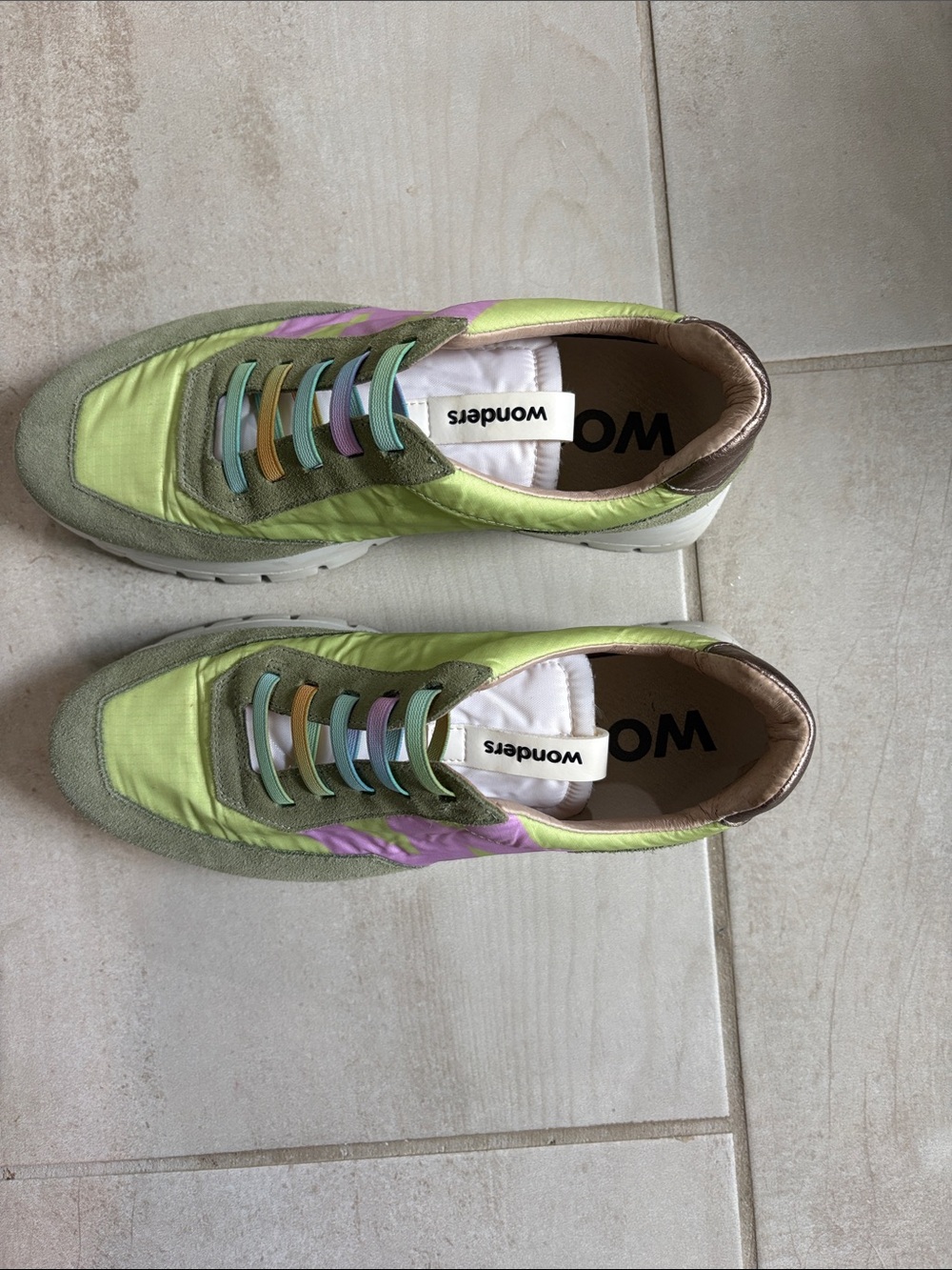 Wonders Women's Odisei Lime Green Multi-Color Lace-Up Sneakers